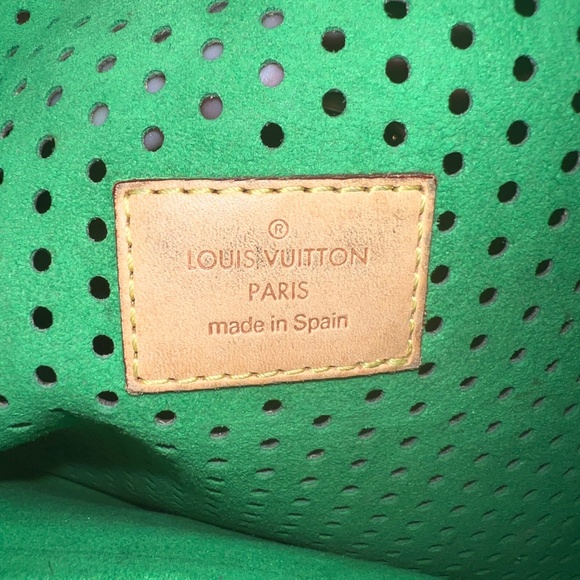 Louis Vuitton Green Interior Monogram Crossbody - Picture 6 of 10